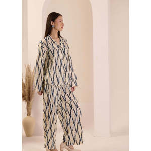 ชุดโซฟาสำหรับผู้หญิง Ikat Symphony พร้อมชุดผ้าฝ้าย/ใยไผ่ระบายอากาศได้ดี ชุด 2 ชิ้น เหมาะสำหรับนั่งพักผ่อนกลางแจ้งอย่างสบาย - Product Image 3