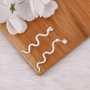 ต่างหูเงินแท้ 925 ลายงูแบบดั้งเดิม งานแฮนด์เมด ออกแบบเองได้ เครื่องประดับเงินแท้สำหรับงานแต่งงาน ผลิตจากโรงงาน - Product Image 4