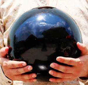 Sphère d'obsidienne noire gravée de qualité supérieure en gros, cristal de guérison naturel, boule de cristal, Reiki, méditation, équilibrage des chakras, Khambhat - Product Image 4