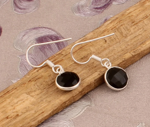 Pendientes de plata de ley 925 con facetas, conjunto de bisel hecho a mano de diseño de ónix negro, para regalo de San Valentín - Product Image 2