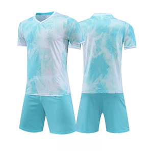 Maillot de football sportif pour hommes en polyester bleu personnalisé kit complet d'uniformes de football respirant - Product Image 1