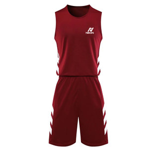 Nouvel uniforme de basketball uni, design personnalisé, uniforme de basketball vierge pour hommes, fabriqué au Pakistan, impression de logo personnalisée - Product Image 1