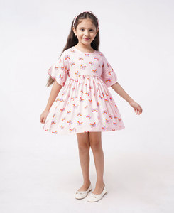 Vestido de Verano para Niñas, Estampado de Mariposas Rosadas, Manga Regular, Silueta de Playa, Mini, Lindo Lazo - Product Image 1