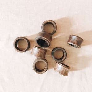 Rond de serviette en bois de meilleure qualité Articles de décoration de table et restaurants utilisés pour la décoration et les accessoires - Product Image 4