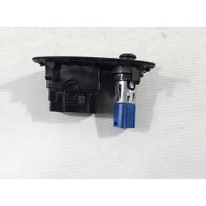 Prise AUX/USB pour Audi Q3 Série (F3B) 575035954 (18>) - Product Image 4
