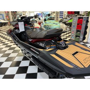 Jet Ski Yamaha Waverunner Ultra 310LX 2026 Neuf avec Transmission Automatique – Édition Limitée Fabricant – Remise Exceptionnelle - Product Image 3