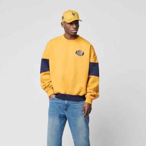 เสื้อสเวตเตอร์ Crewneck ขนาดใหญ่เสื้อสเวตเตอร์ผ้าฝ้ายธรรมดาพิมพ์โลโก้ผู้ชายเสื้อสวมหัวเย็บปักถักร้อยเปล่าเสื้อสเวตเตอร์ปักโลโก้ที่กําหนดเอง - Product Image 3