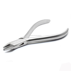 Pince à plier les fils orthodontiques manuelle à trois griffes en acier inoxydable World Precision Surgical, poignée ergonomique de classe I - Product Image 5
