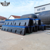Pare-battage en caoutchouc de type ME de qualité marine robuste pour une protection maximale en port, idéal pour un amarrage sûr en mer