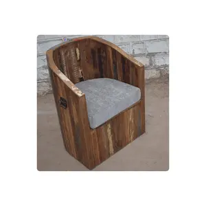 أريكة خشبية أنيقة ومريحة ودائمة. مثالية لمنزلك رفع مساحة المعيشة الخاصة بك الأثاث الخشبي الخالدة