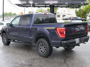 Ford F-150 Tremor SuperCrew 4WD 2023 Usada Premium, Volante a la Izquierda, Asientos de Cuero Oscuros R18, Sistema de Navegación, Arranque Remoto, Techo Solar, Android - Product Image 6