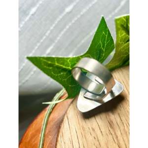 Anillo Ajustable Antionette Martinez con Ostra Espinosa, Bisel de Plata de Ley y Turquesa, Estilo Boho para Uso Diario - Product Image 4