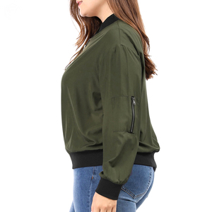 Veste de survêtement pour femme personnalisée, chaude pour l'hiver, nouveau design, respirante, tricotée, streetwear, options de couleurs personnalisées, coton uni - Product Image 4