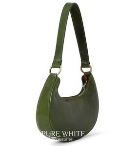 Bolso de Hombro Mediano en Forma de Media Luna, de Cuero Genuino Curtido Vegetalmente, Hecho a Mano en Italia - Product Image 3