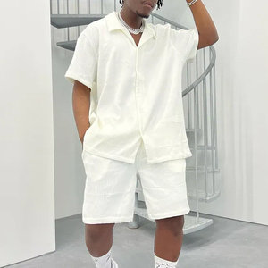 Nouvelle Collection : Ensemble Chemises en Satin pour Homme (2 pièces) – Style Urbain Estival, Respirant, Imprimé Floral et Animalier, Vintage Décontracté, Brodé Gaufré - Product Image 1