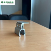 Système de fixation au sol pour panneaux solaires en aluminium anodisé 6005-T6 de haute qualité, modèle HOL.KCL-JJ de la marque HOLCOM, avec pince de toit pour carport.