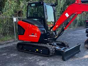 Excavatrice Kubota KX040-5 de qualité supérieure, prix de gros, achat en ligne, livraison rapide, machine parfaite à vendre. - Product Image 1