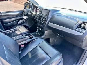 Dodge Grand Caravan G T 2019 Usada, Ofertas de Temporada, Autos Usados Premium - Product Image 3