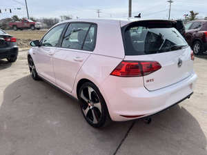 Auto Usado de Calidad a Precio Accesible, Volkswagen Golf 2017, Volante a la Izquierda - Product Image 4