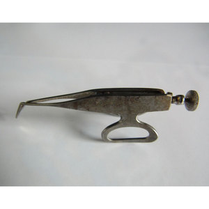 Tijeras para Iris de Calidad Premium con Puntas Roma, Hojas de 7 mm de Largo, Grado Quirúrgico - Product Image 1