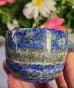 Taza tallada de cristal de lapislázuli genuino de 3,8 pulgadas con inclusiones de pirita para curar Reiki mayorista - Product Image 6