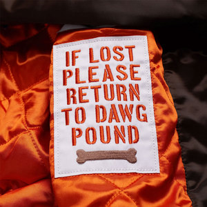 Veste élégante en satin Starter Browns Vêtements d'extérieur tendance pour un look avant-gardiste Veste en satin Veste Browns - Product Image 4