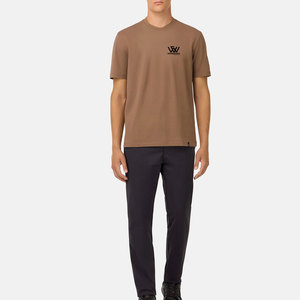 Conjunto de camiseta y pantalones de última moda para hombre Conjunto de camiseta y pantalones transpirables de color sólido para hombre - Product Image 1