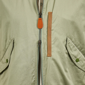 Chaqueta universitaria de satén en capas, abrigo de bombardero de béisbol OEM personalizado para hombres y mujeres, estilo urbano a la moda - Product Image 3