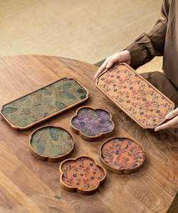 Plateau de service élégant en Mdf fait à la main avec des motifs complexes adaptés aux salons rustiques et aux cuisines de ferme - Product Image 2