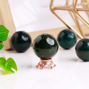 Sphère de pierres précieuses boule de cristal de pierre de sang naturelle faite à la main pour la décoration de la maison et du bureau - Product Image 1