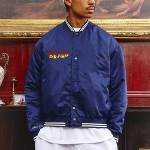 Nouveau arrivé 2025 100% polyester brillant satin varsity veste pour hommes logo brodé personnalisé léger confortable homme veste - Product Image 1