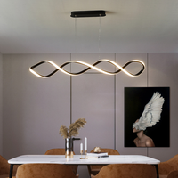Lustre design de barre torsadée de luxe créatif de plafond moderne à LED pour la décoration de restaurant à domicile
