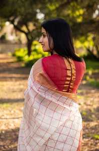 Batik Saree en lin de haute qualité pour femmes, bordure Jari dorée, styles géométriques floraux, couleurs moyennes et foncées pour adultes, fête - Product Image 3