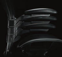 Chaise de bureau ergonomique moderne en maille respirante avec accoudoirs et appui-tête réglables, design pivotant pour usage domestique ou professionnel