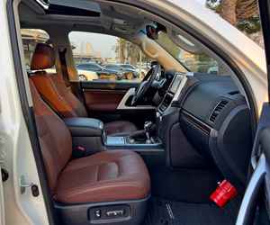 NUEVO TOYOTA LAND CRUISER 2021 SERIE 200, 40,000 KM, 7 PLAZAS, 4 CILINDROS, 399 CV, TRANSMISIÓN AUTOMÁTICA - Product Image 3