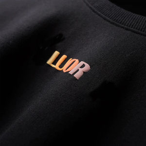 เสื้อยืดคอกลมโอเวอร์ไซส์สำหรับผู้ชาย แบบสกรีนลายตามสั่ง OEM ดีไซน์ใหม่ เนื้อผ้าหนานุ่ม ระบายอากาศได้ดี สไตล์ลำลองแนวสตรีทแวร์ - Product Image 4