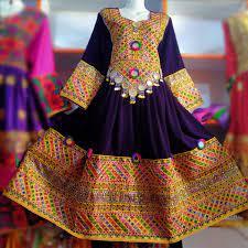 Robe de filles traditionnelles de haute qualité correspondant aux tenues Kuchi pour les familles vêtements de fête en soie utilisation quotidienne prix de gros attractifs - Product Image 5