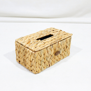 Boîte à mouchoirs rectangulaire tissée à la main, moderne, imperméable, écologique, avec couvercle à charnière, par Comehome - Product Image 2
