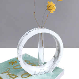 Vase circulaire moderne en béton avec motif marbré pour la décoration florale de bureau - Product Image 1