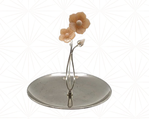 Plateau de service en laiton unique pour la vaisselle de restaurant d'hôtel à la maison et plateau de service en laiton de conception de fleur de couleur argentée de dessus de table - Product Image 2