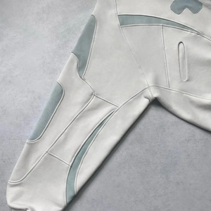 Fabricants professionnels de sweats à capuche imprimés en relief de haute qualité, 100% coton biologique avec logo et impression personnalisés - Product Image 4