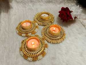 Soportes de luz de té Cuentas de metal hechas a mano Elegante boda india Templo Diwali Decoración Kundan Vela Diya Return Regalos Mesa - Product Image 2