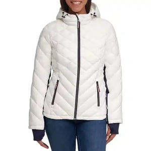 Vente en gros bon marché Vestes bouffantes pour femmes en coton teint Écologique Respirant Vêtements d'hiver Fermeture à glissière Dernière conception - Product Image 1