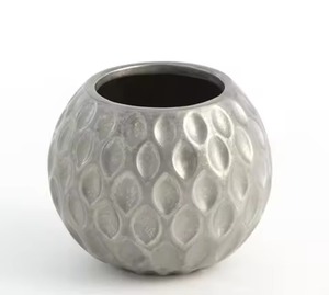 Jarrón de Metal plateado rústico, maceta decorativa hecha a mano para decoración del hogar, mesa de comedor y estilo Interior de entrada - Product Image 6