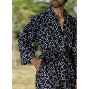 Robe Kimono XL en Pur Coton Style Bohème pour Homme, Peignoir de Luxe Géométrique Unisexe, Coupe Décontractée, Robe de Plage, Vêtement d'Intérieur Estival Doux - Product Image 2