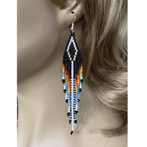 Pendientes Largos con Borlas y Cuentas de Estilo Étnico Retro Minimalista para Mujer, Pendientes de Moda con Cuentas Hechos a Mano Estilo Boho - Product Image 2