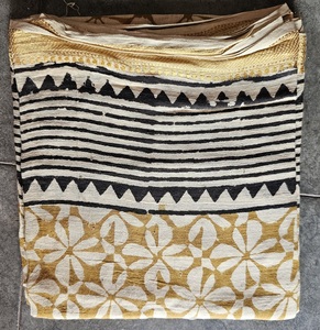 Sarong en coton imprimé à la main en Inde avec bordure en soie |   Vêtement de plage à enrouler |   Exportation en gros |   Paréo de plage d'été - Product Image 6