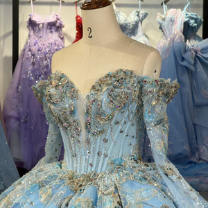 Robe de bal Quinceañera élégante bleu cristal imprimé, antistatique, longueur ras du sol, avec manches en forme de fleur et traîne chapelle, modèle 6974 - Product Image 5