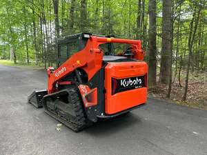 Cargadora de orugas diésel Kubota ASV SVL75-3 con orugas de goma y accesorio de barrena de alta capacidad de excavación para construcción y paisajismo - Product Image 5