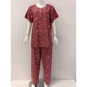 Pijama Floral de verano para mujer, conjunto de 2 piezas, manga corta y comodidad para el hogar, método de tejido no tejido - Product Image 1